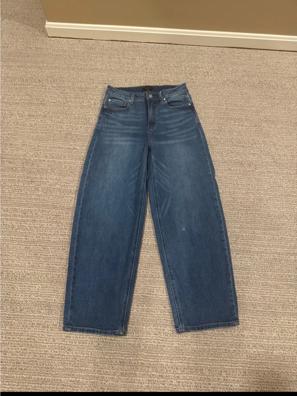 Quince Barrel Leg Jeans in Medium Blue Wash